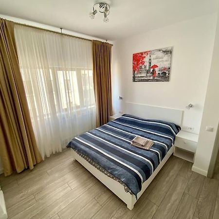 Cozy Central Apartment With 2 Rooms Bukarest Exterior foto